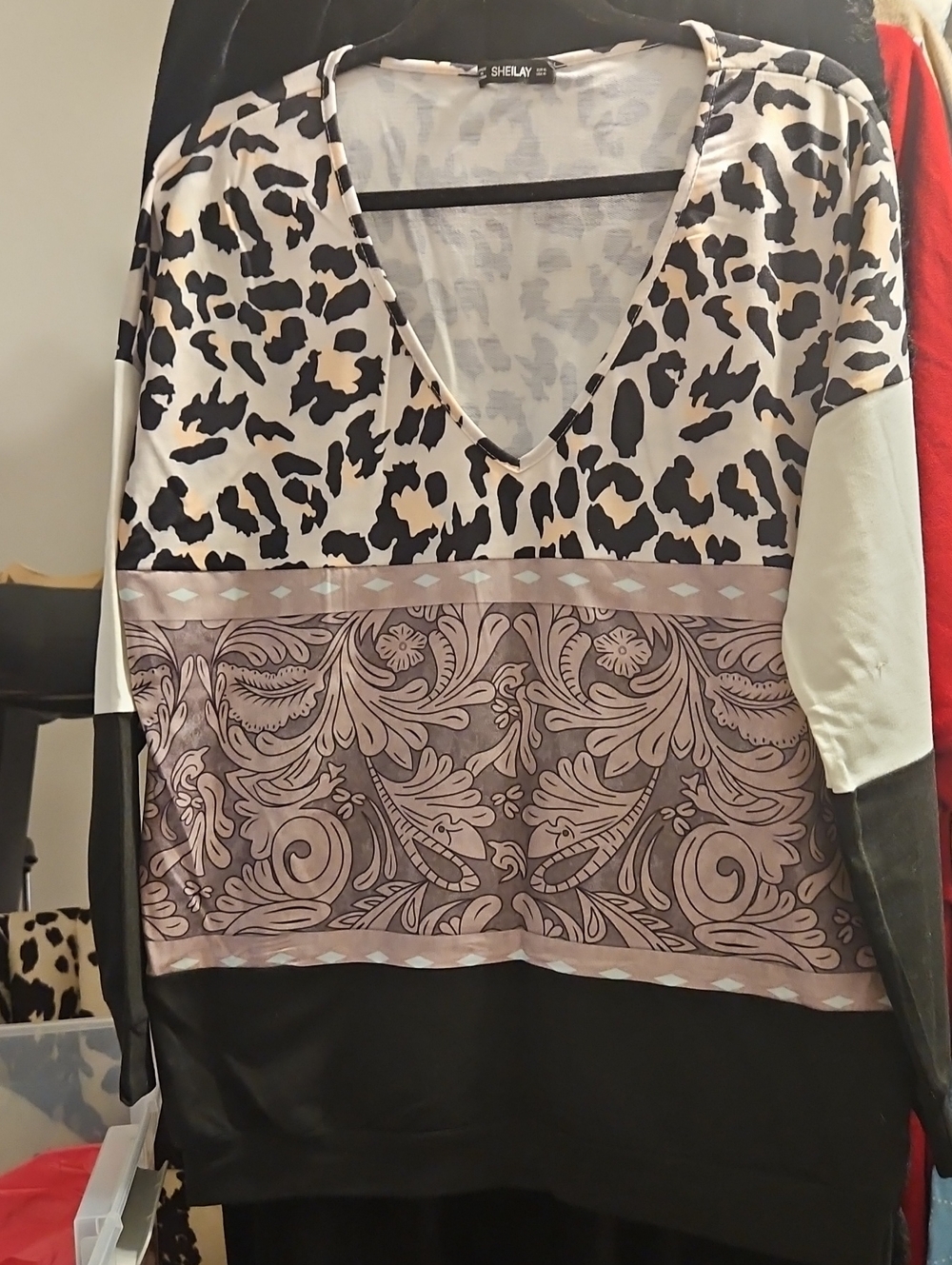 Sheilay Mixed-Print V-Neck Sweatshirt in Black, White & Taupe